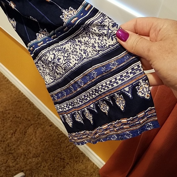 *NWT Boho Top, Size Medium - Picture 4 of 7